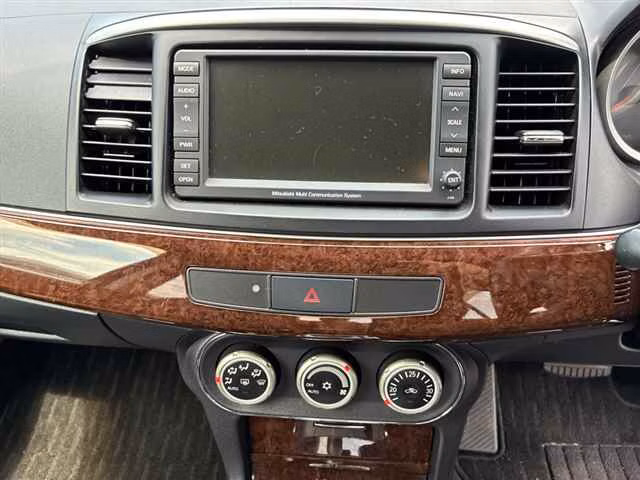 MITSUBISHI GALANT FORTIS