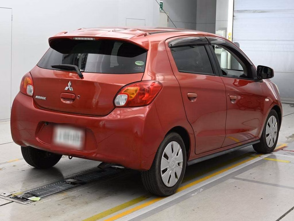 MITSUBISHI MIRAGE