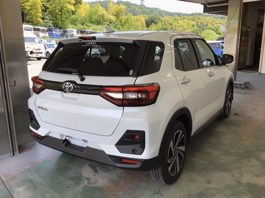 TOYOTA RAIZE