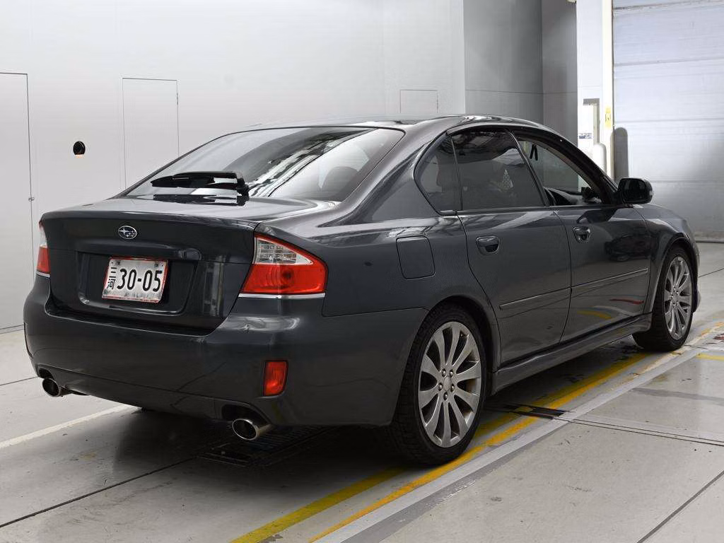 SUBARU LEGACY B4