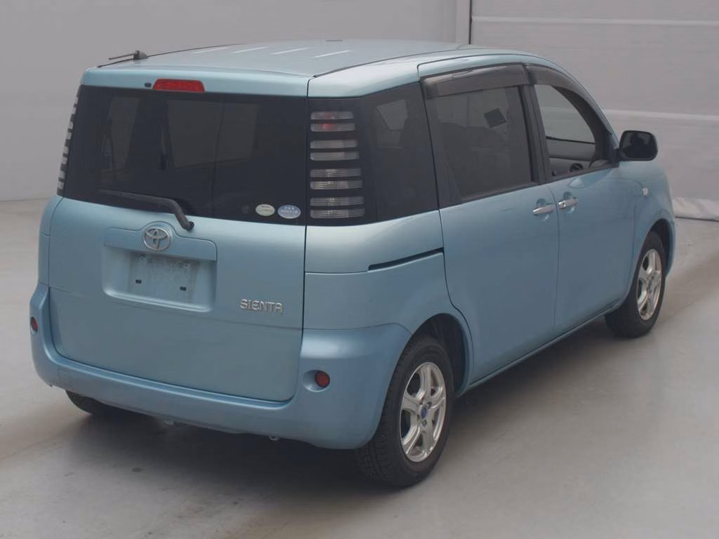 TOYOTA SIENTA
