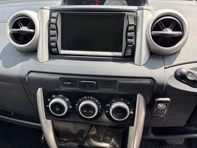 TOYOTA IST