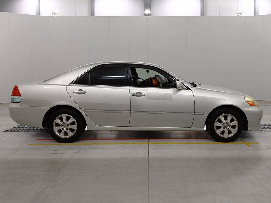TOYOTA MARK II