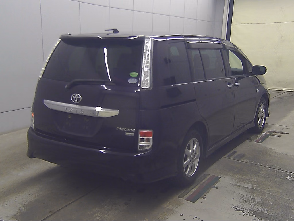 TOYOTA ISIS