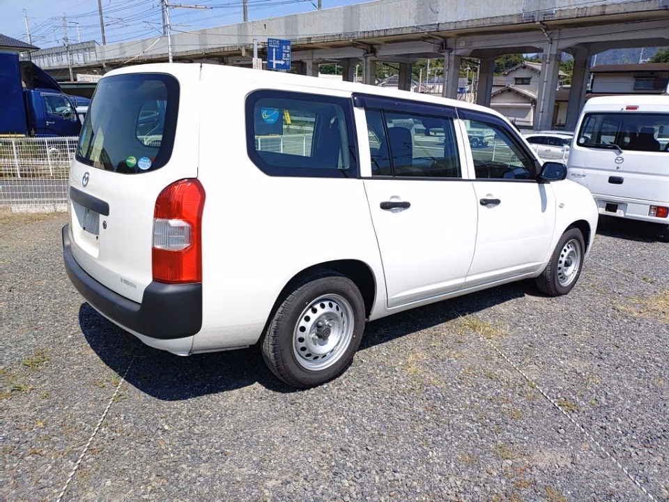 MAZDA FAMILIA