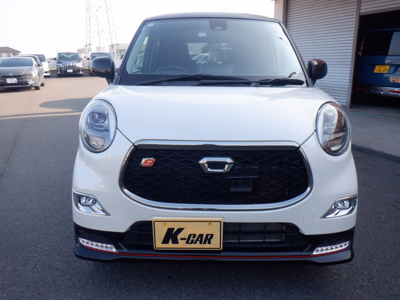 DAIHATSU CAST