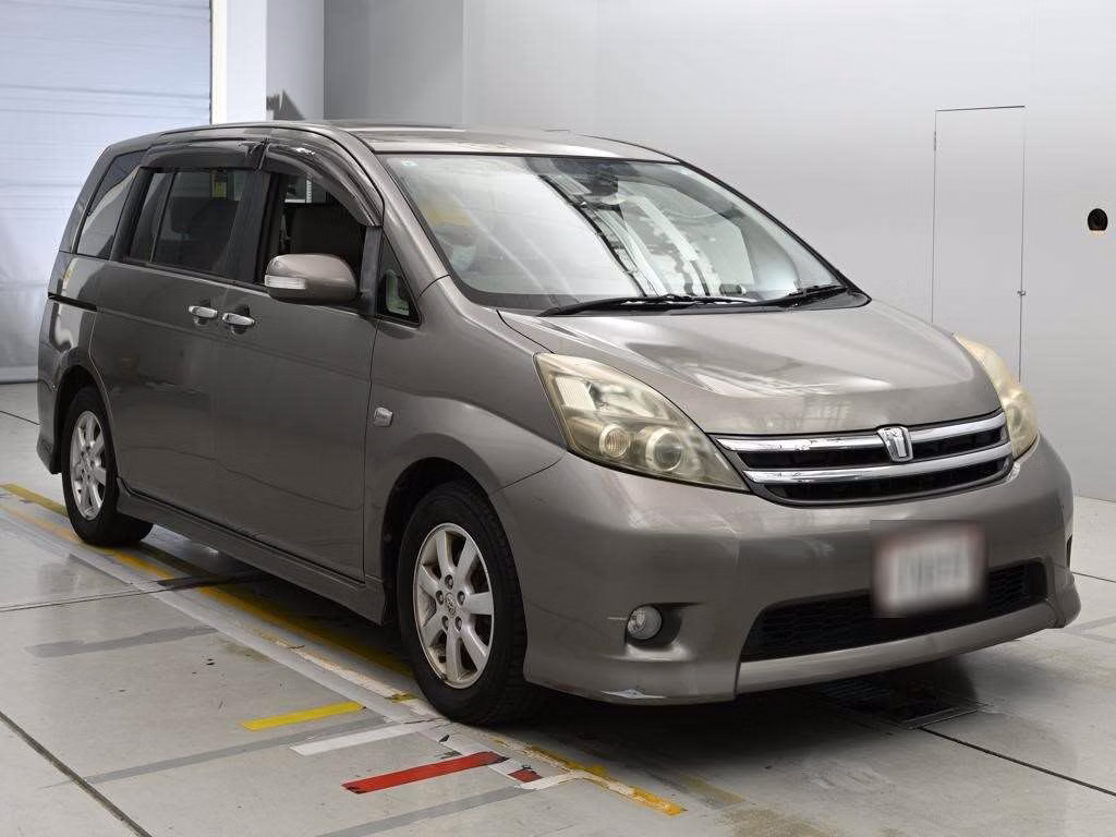 TOYOTA ISIS
