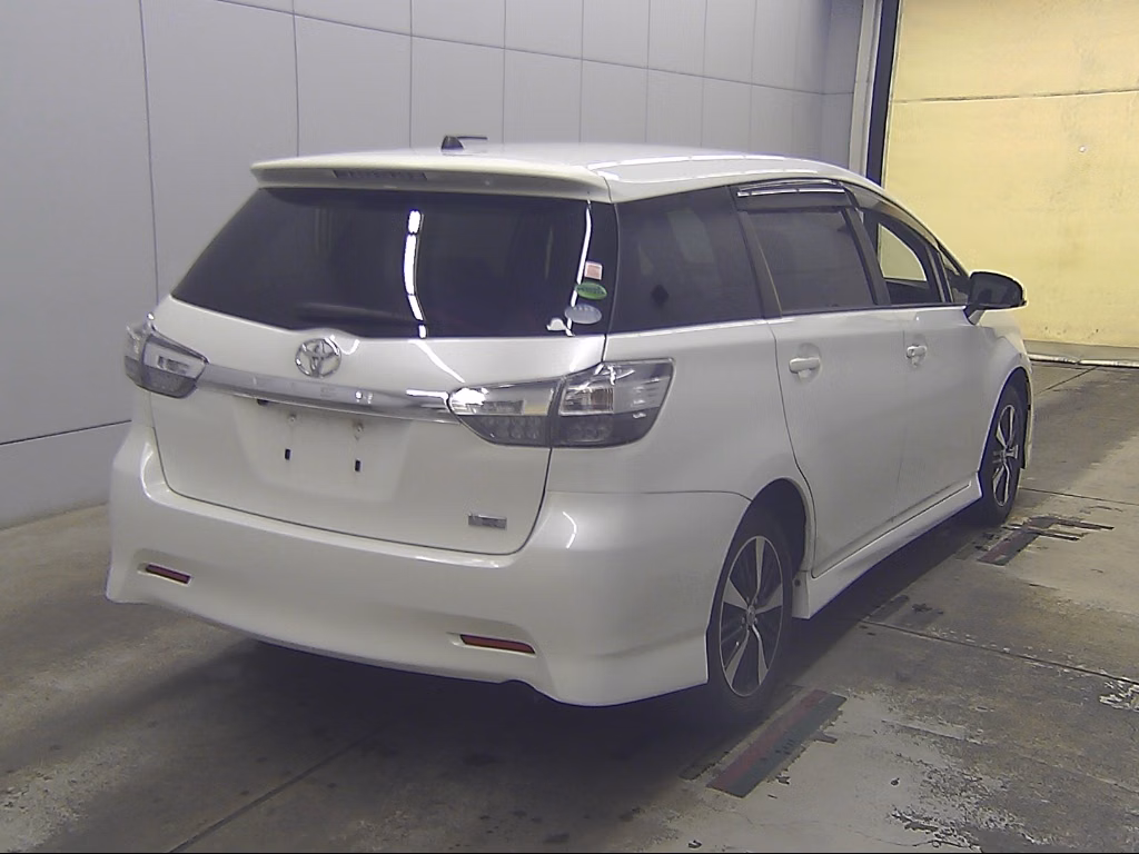 TOYOTA WISH