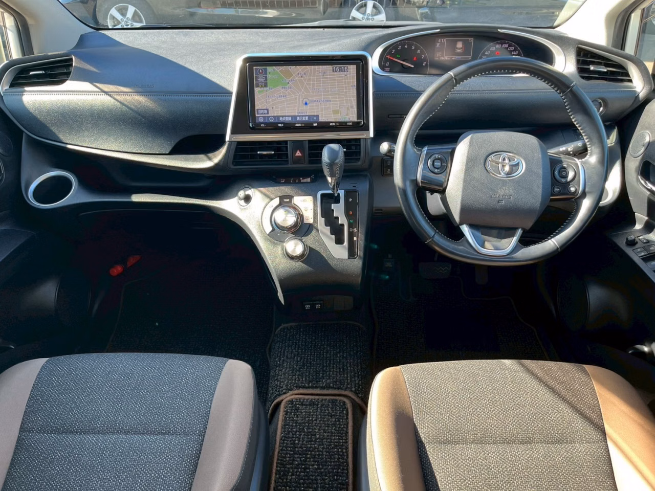 TOYOTA SIENTA