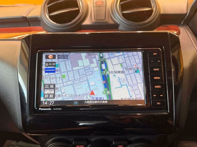 SUZUKI SWIFT