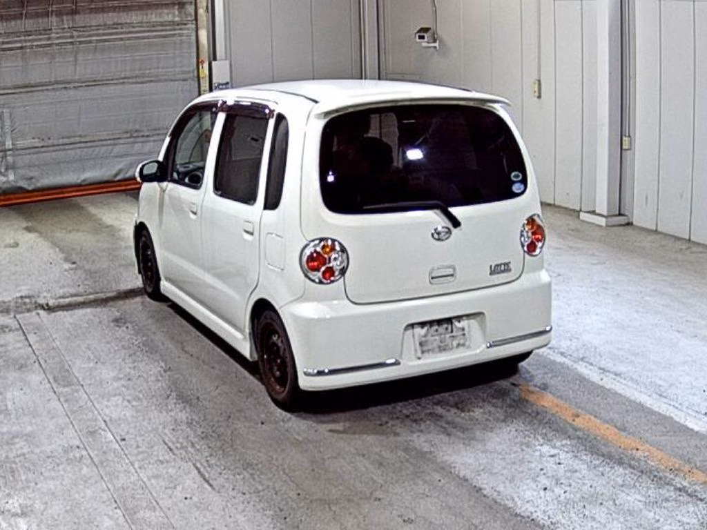 DAIHATSU MOVE LATTE