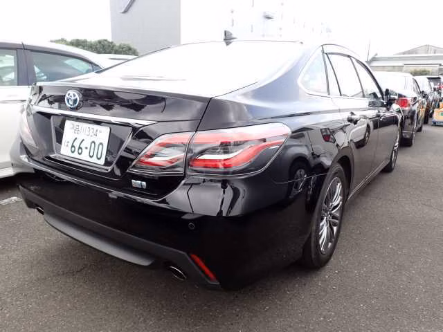 TOYOTA CROWN