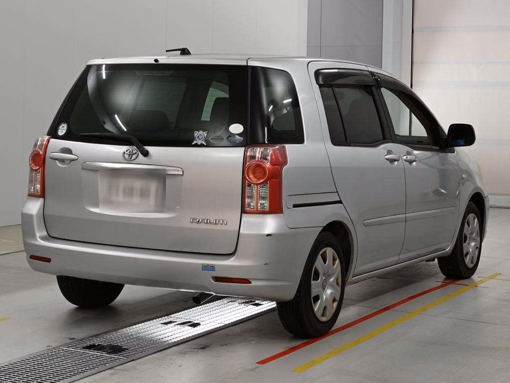 TOYOTA RAUM