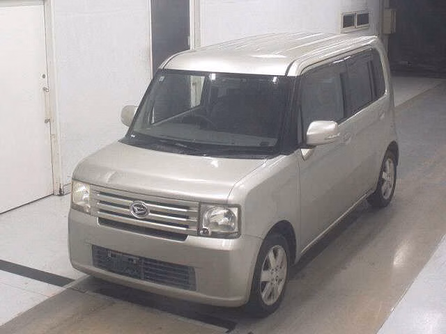 DAIHATSU MOVE CONTE