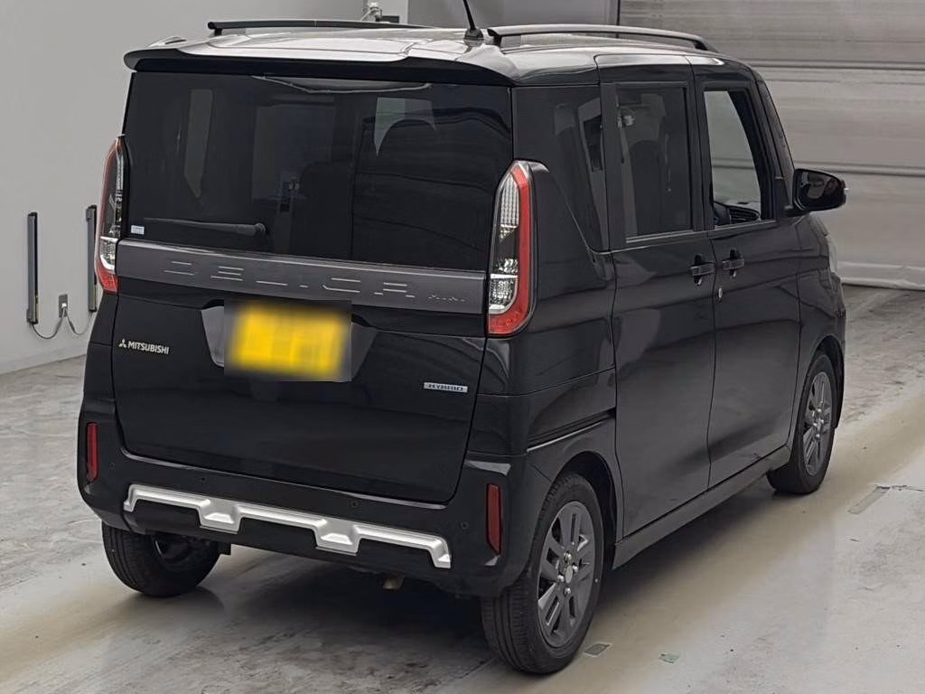 MITSUBISHI DELICA MINI