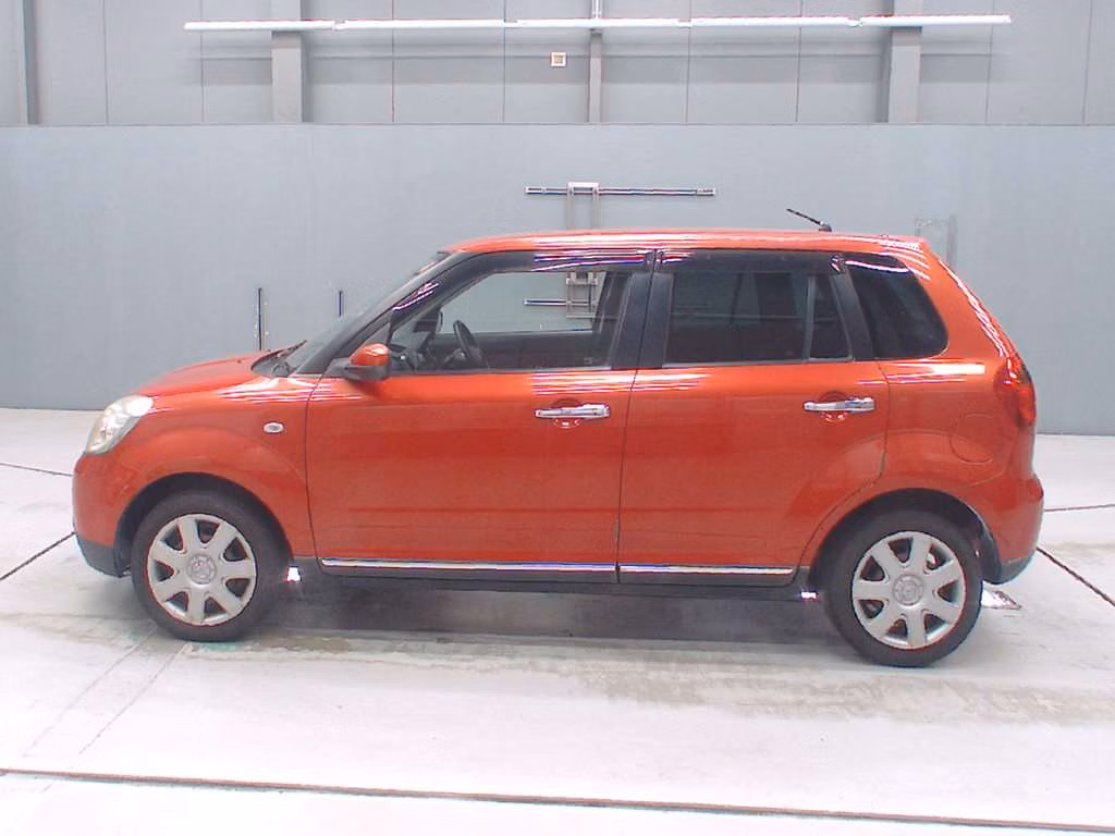 MAZDA VERISA