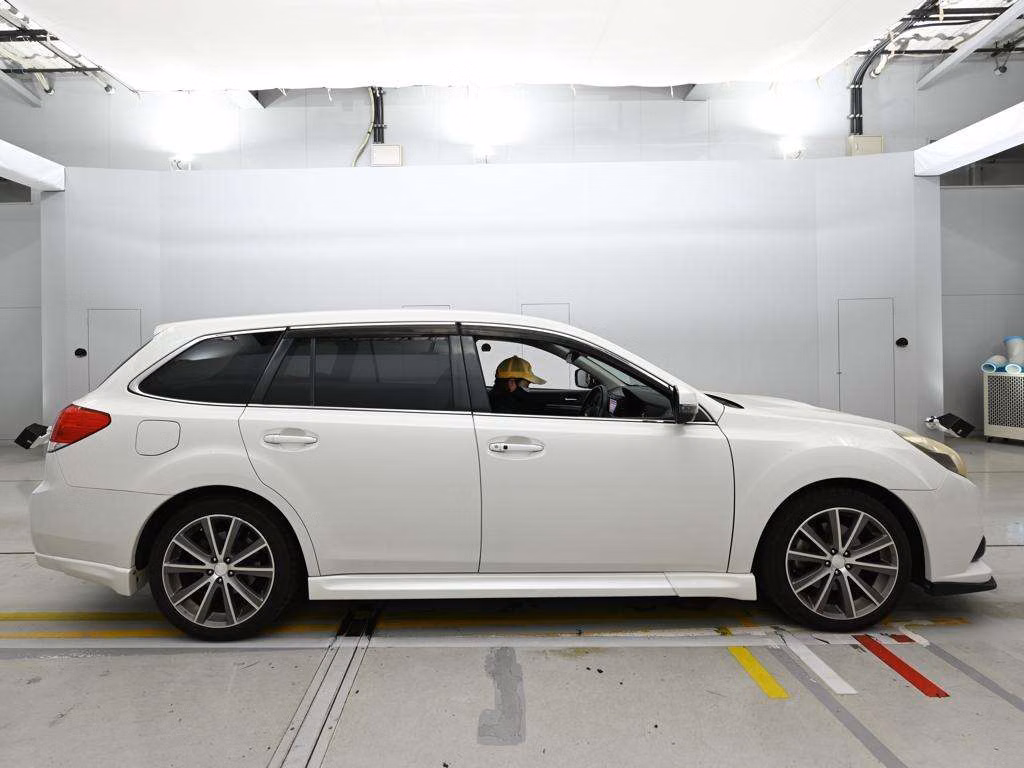 SUBARU LEGACY