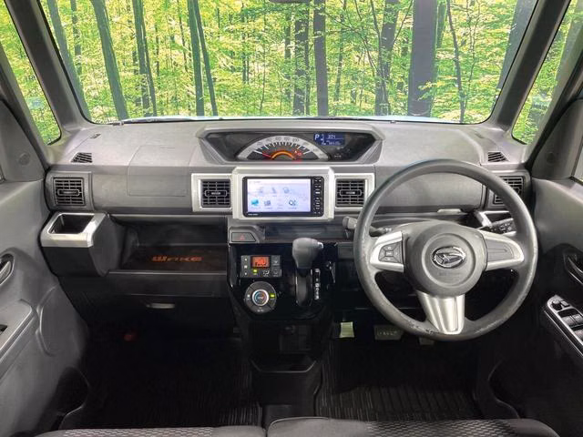 DAIHATSU WAKE