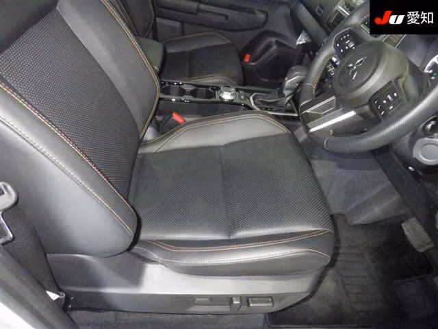 MITSUBISHI TRITON
