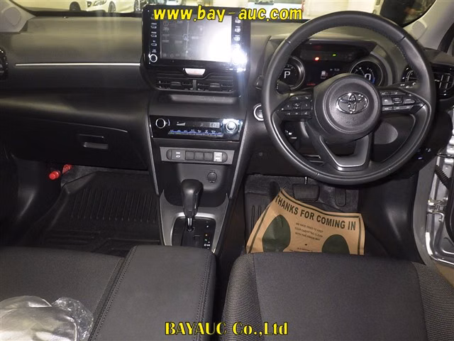 TOYOTA YARIS CROSS