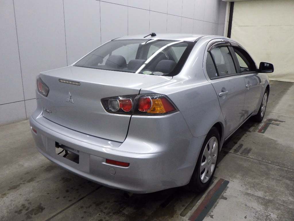 MITSUBISHI GALANT FORTIS