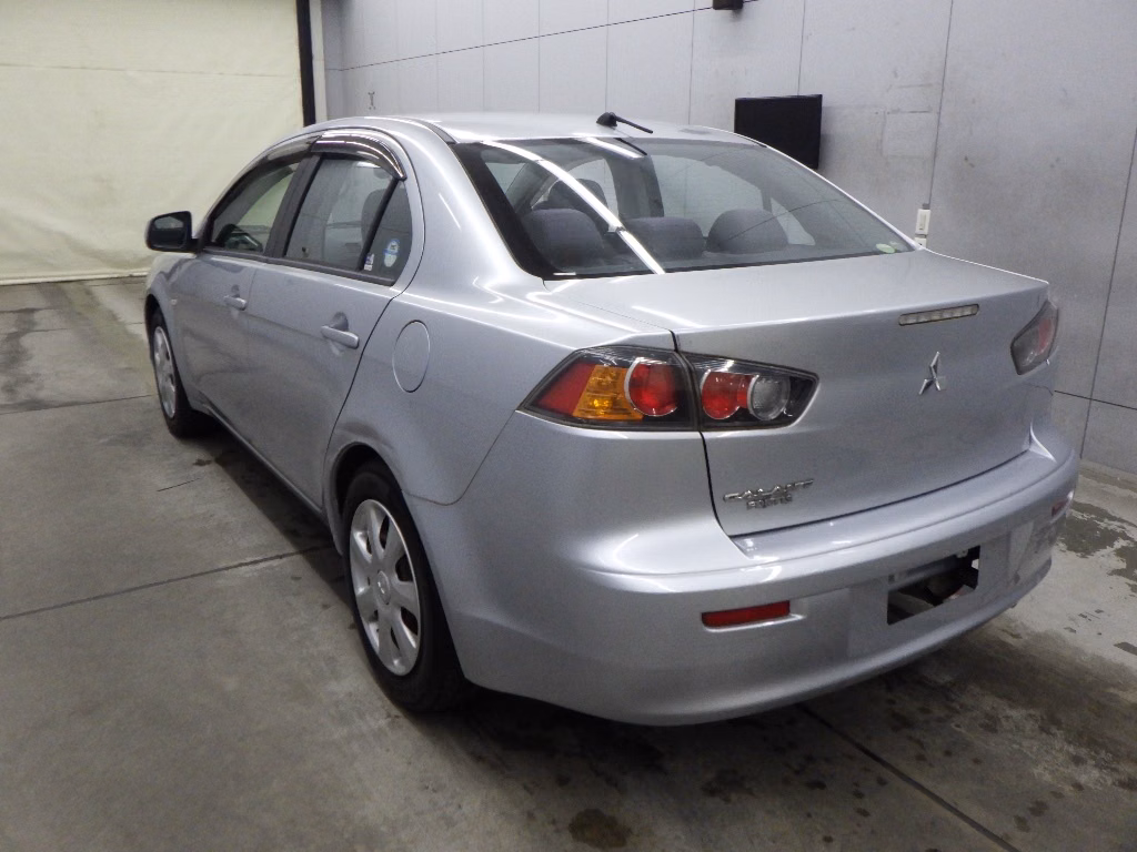 MITSUBISHI GALANT FORTIS