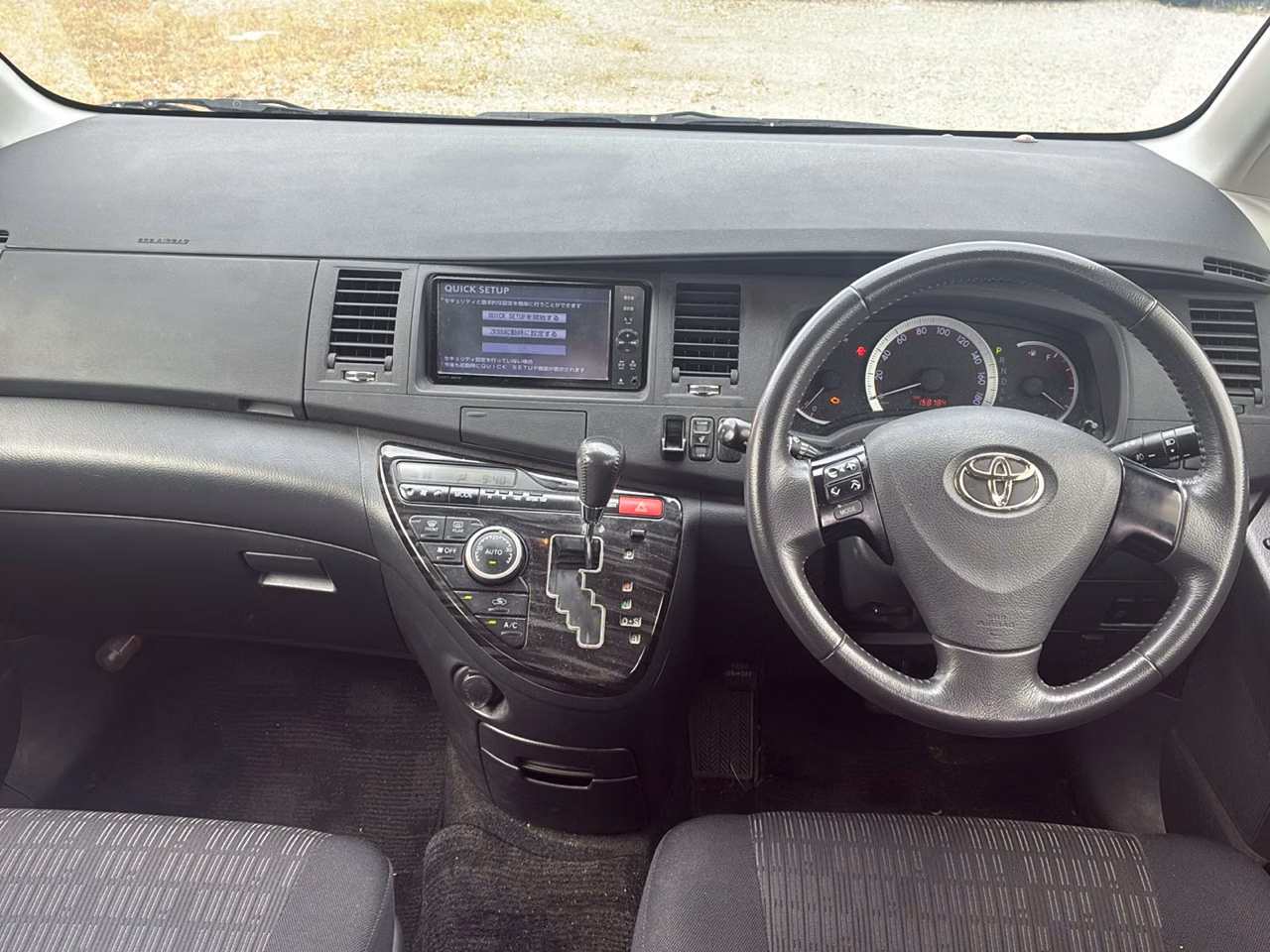 TOYOTA ISIS