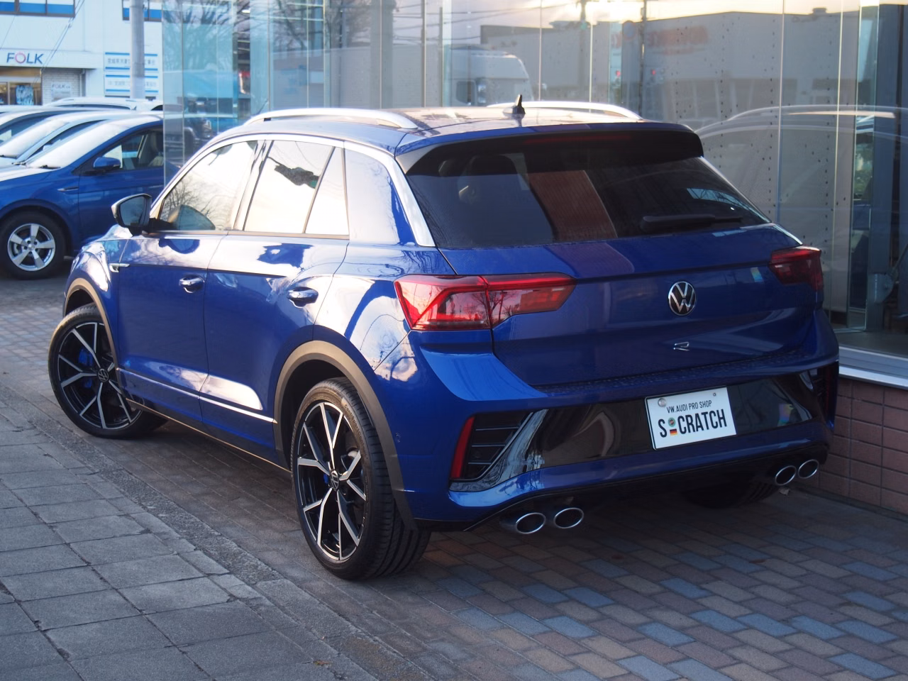 VOLKSWAGEN T-ROC