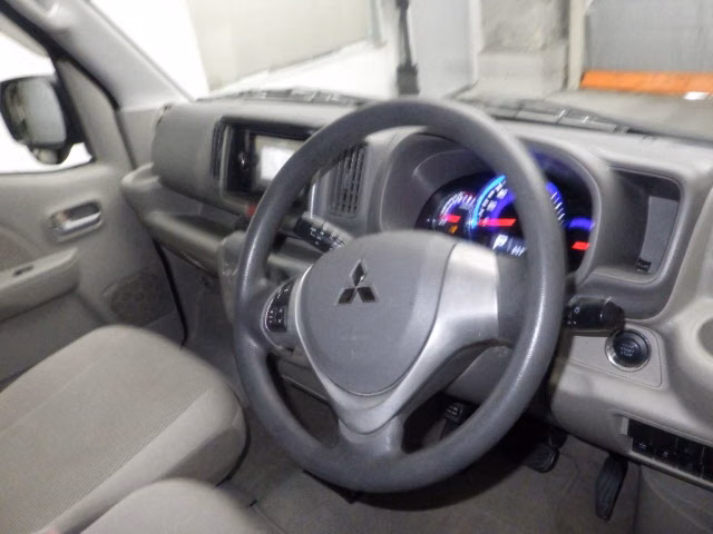 MITSUBISHI TOWN BOX