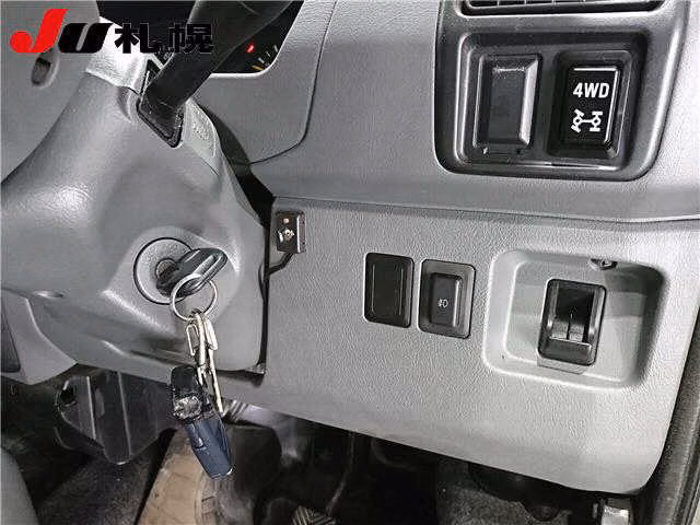 MITSUBISHI TOWN BOX