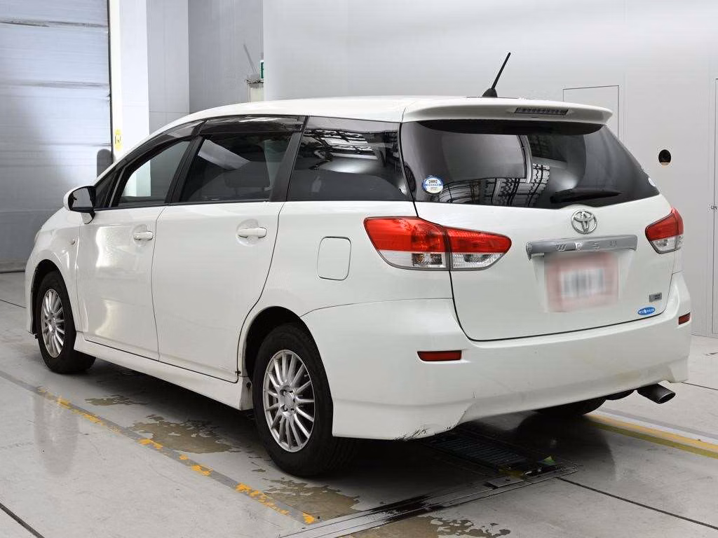 TOYOTA WISH