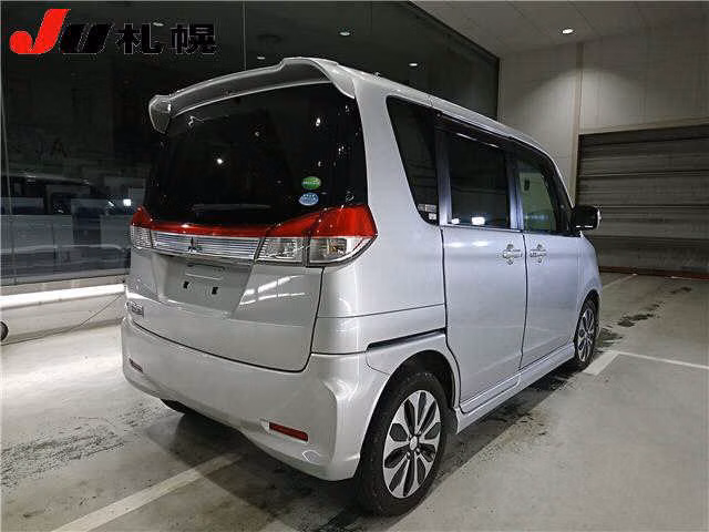 MITSUBISHI DELICA D:2