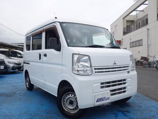 MITSUBISHI MINICAB