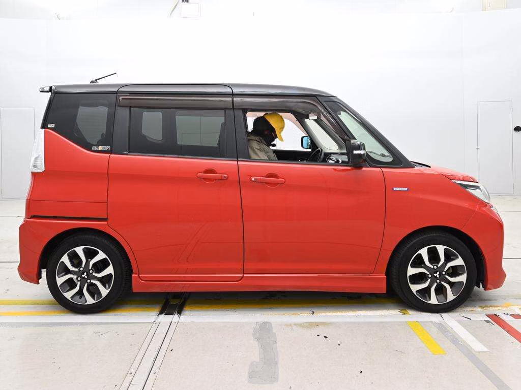 MITSUBISHI DELICA D:2