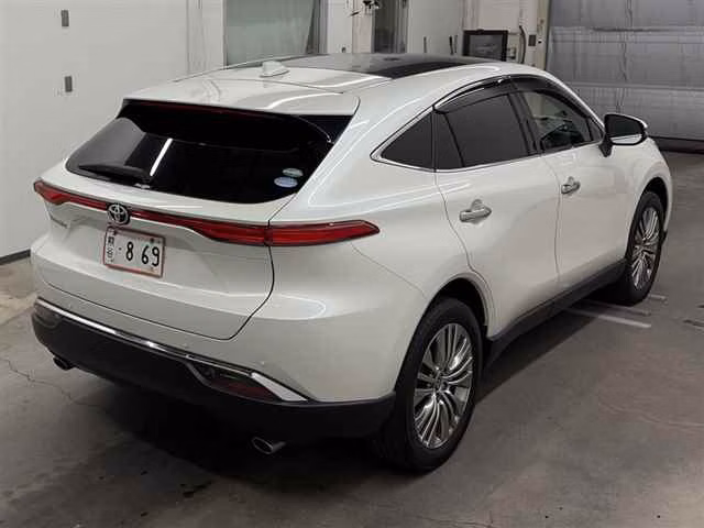 TOYOTA HARRIER
