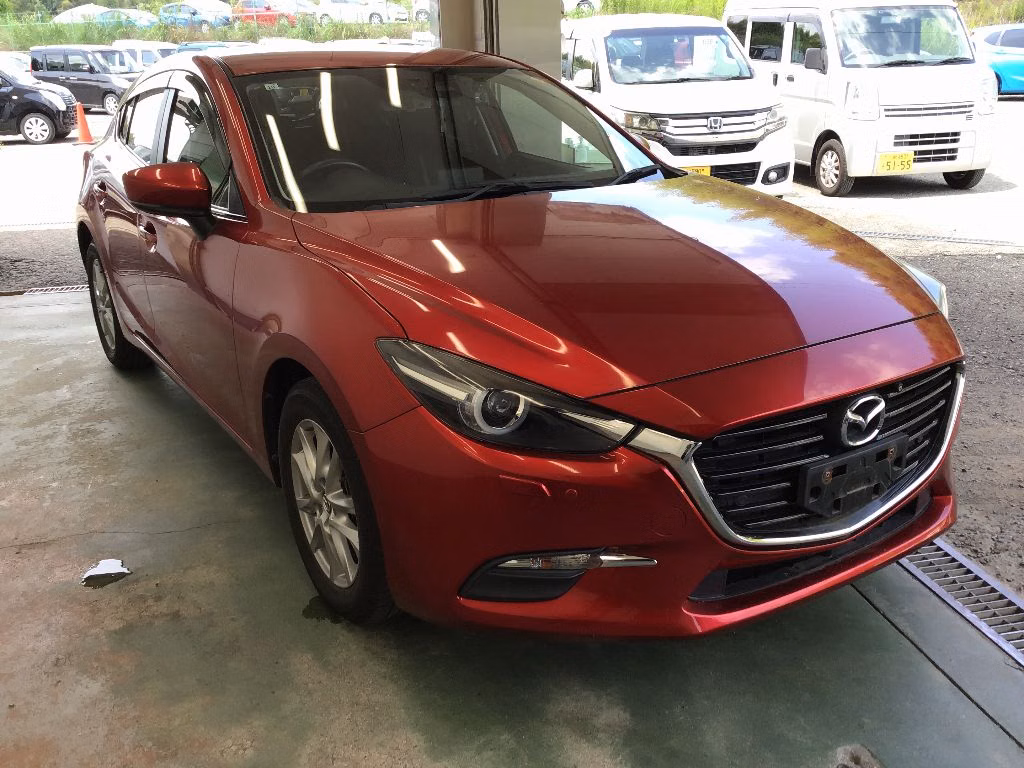 MAZDA AXELA