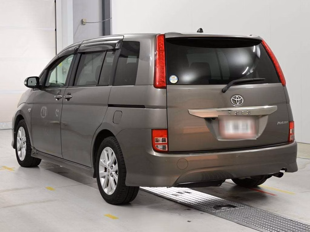TOYOTA ISIS