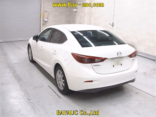 MAZDA AXELA