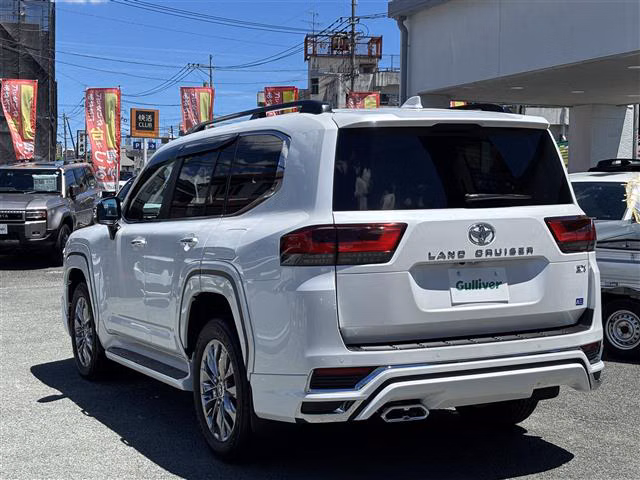 TOYOTA LAND CRUISER