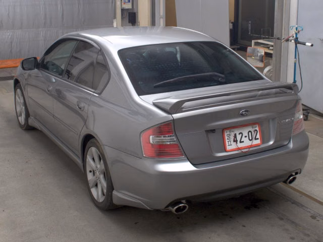 SUBARU LEGACY B4