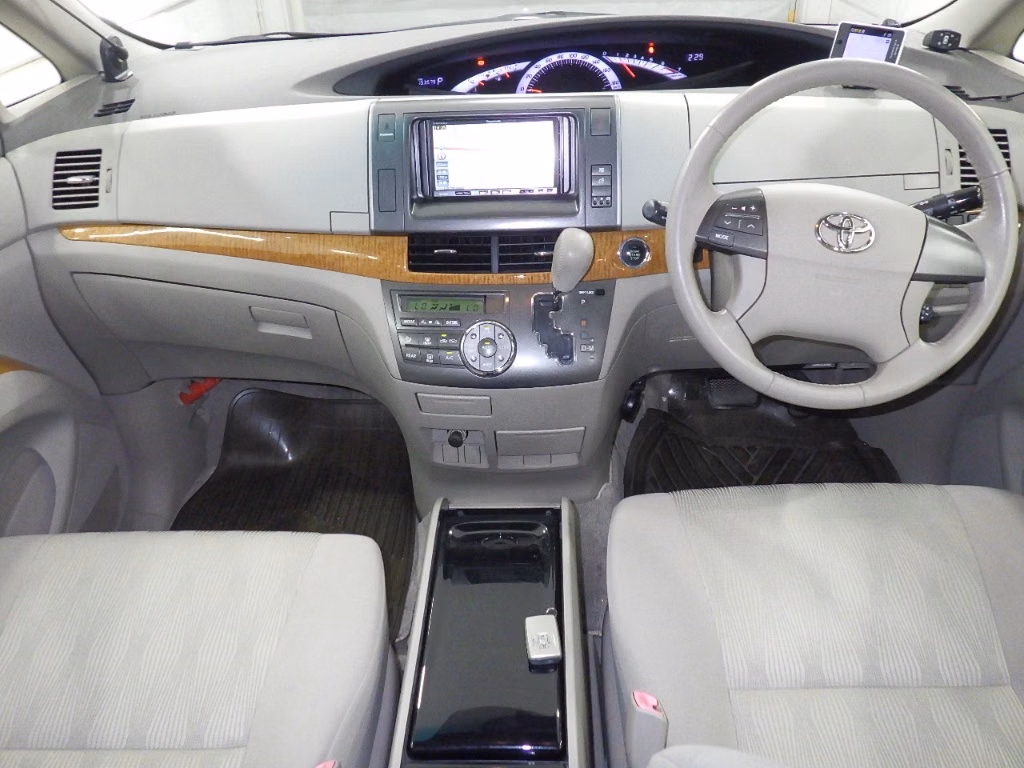 TOYOTA ESTIMA