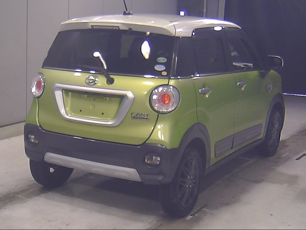 DAIHATSU CAST