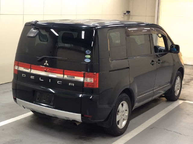 MITSUBISHI DELICA D:5