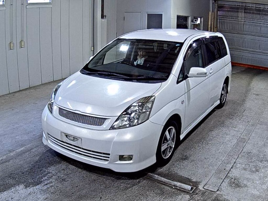 TOYOTA ISIS
