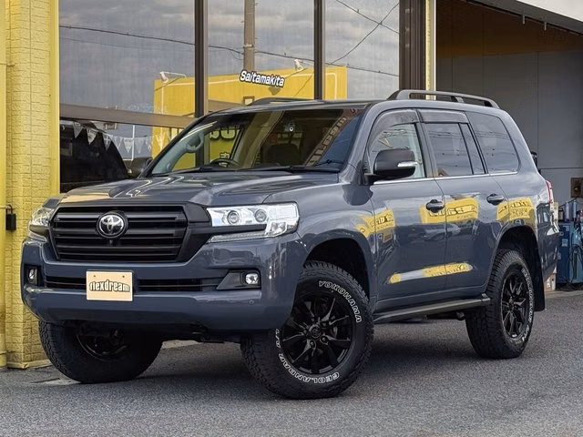 TOYOTA LAND CRUISER