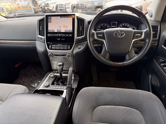 TOYOTA LAND CRUISER