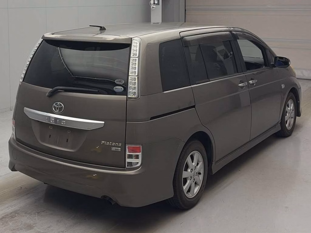 TOYOTA ISIS