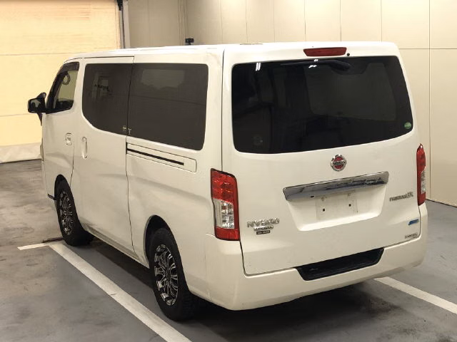 NISSAN NV350 CARAVAN