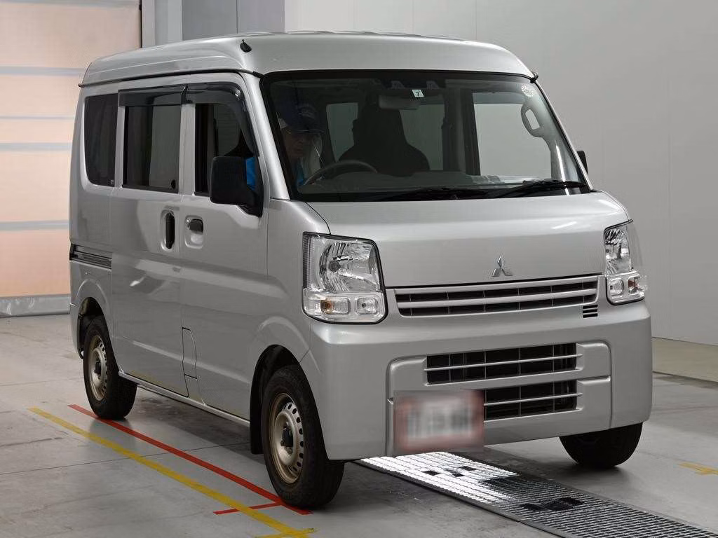 MITSUBISHI MINICAB