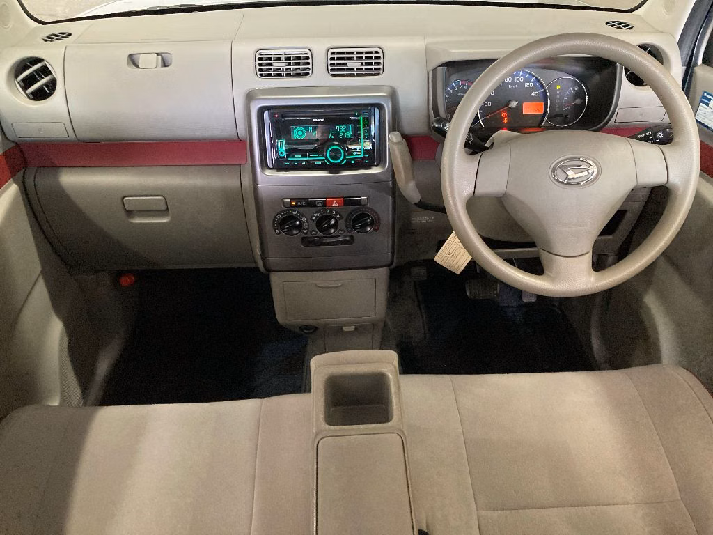 DAIHATSU MOVE CONTE